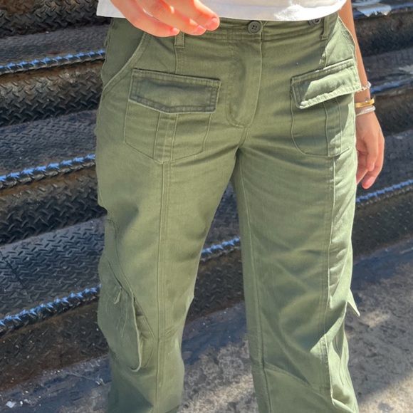 Brandy Melville Kim Cargo Pants - Picture 7 of 12